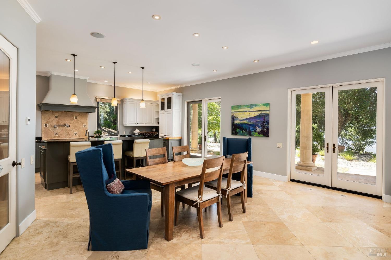 504 White Cottage Rd S