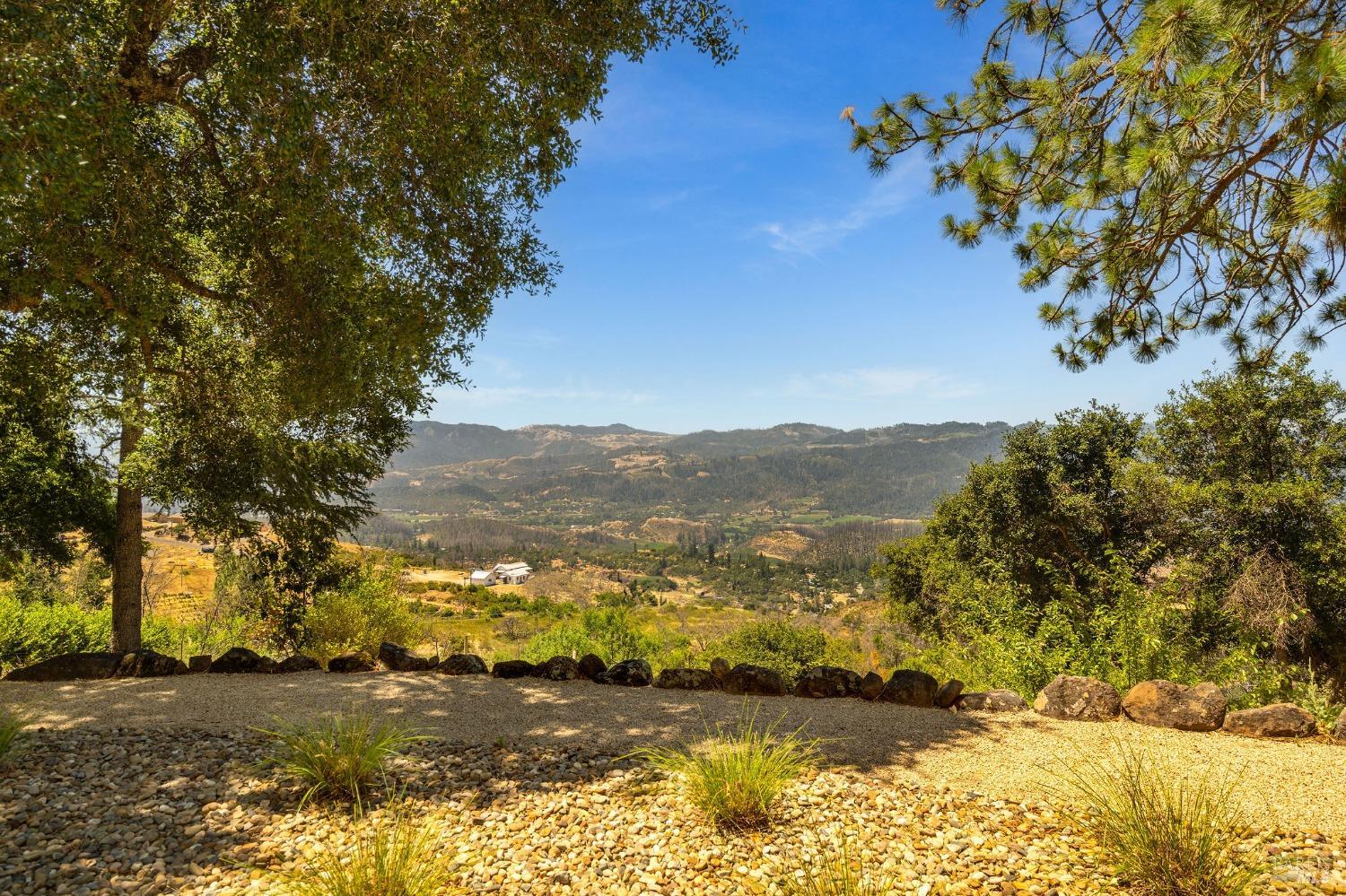 504 White Cottage Rd S