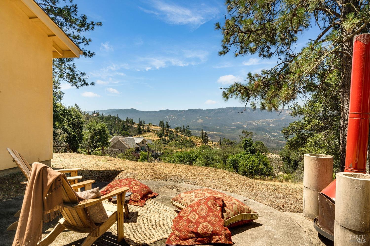 504 White Cottage Rd S