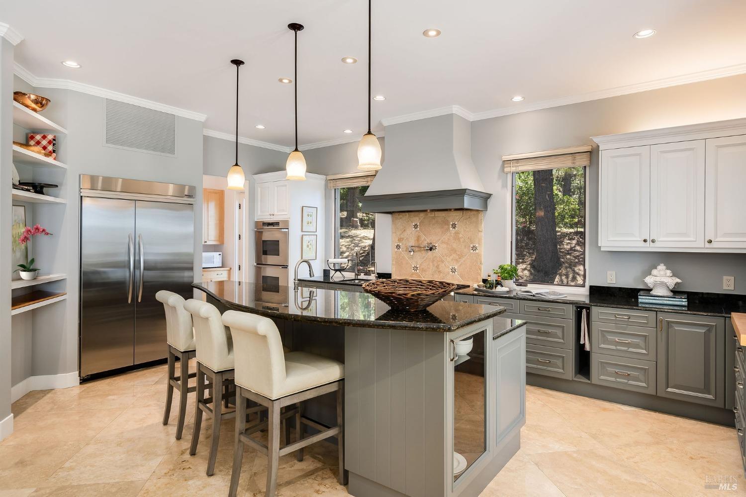 504 White Cottage Rd S