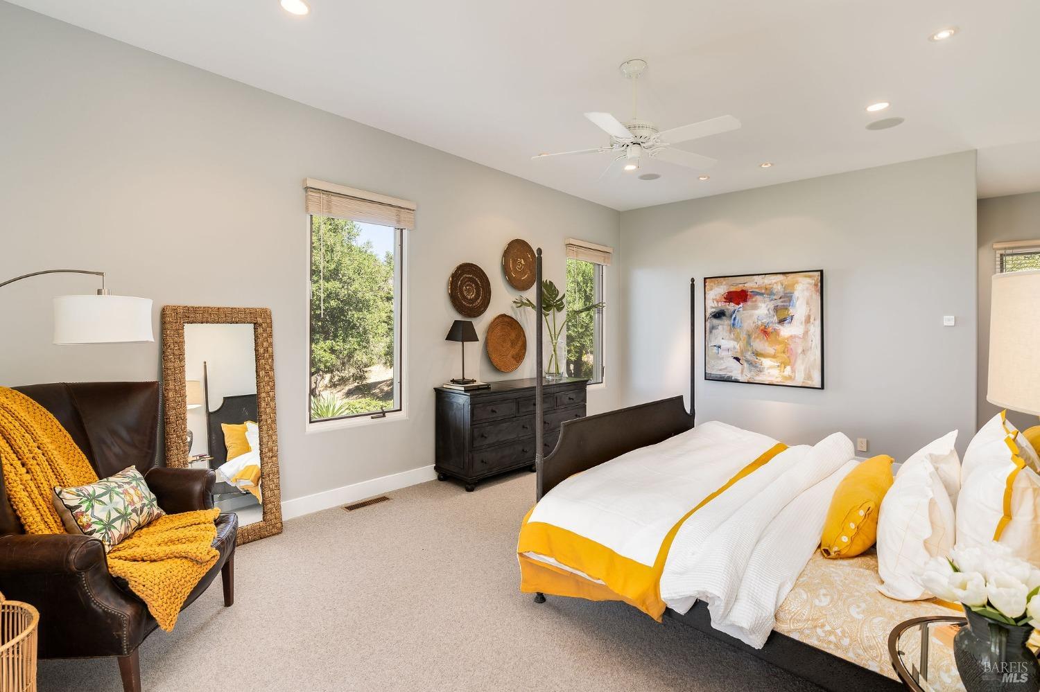 504 White Cottage Rd S