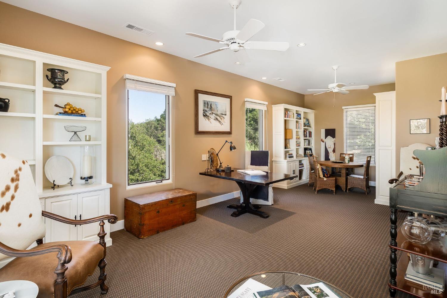 504 White Cottage Rd S