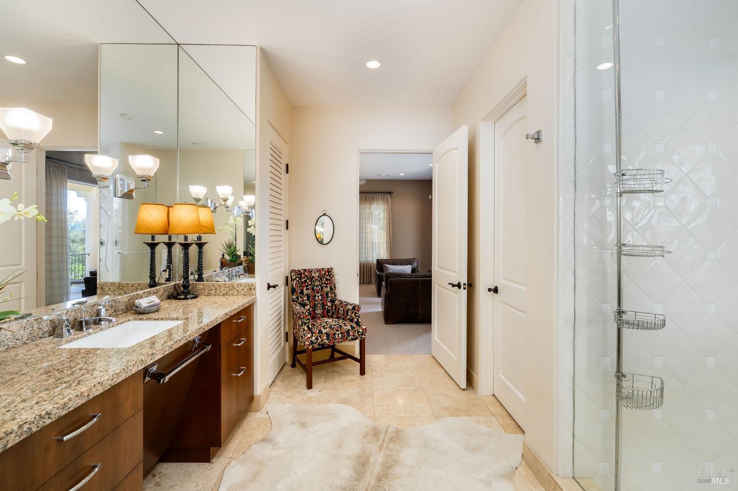 504 White Cottage Rd S