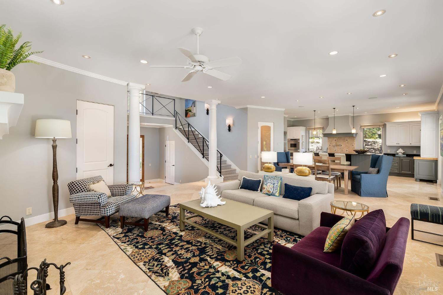 504 White Cottage Rd S