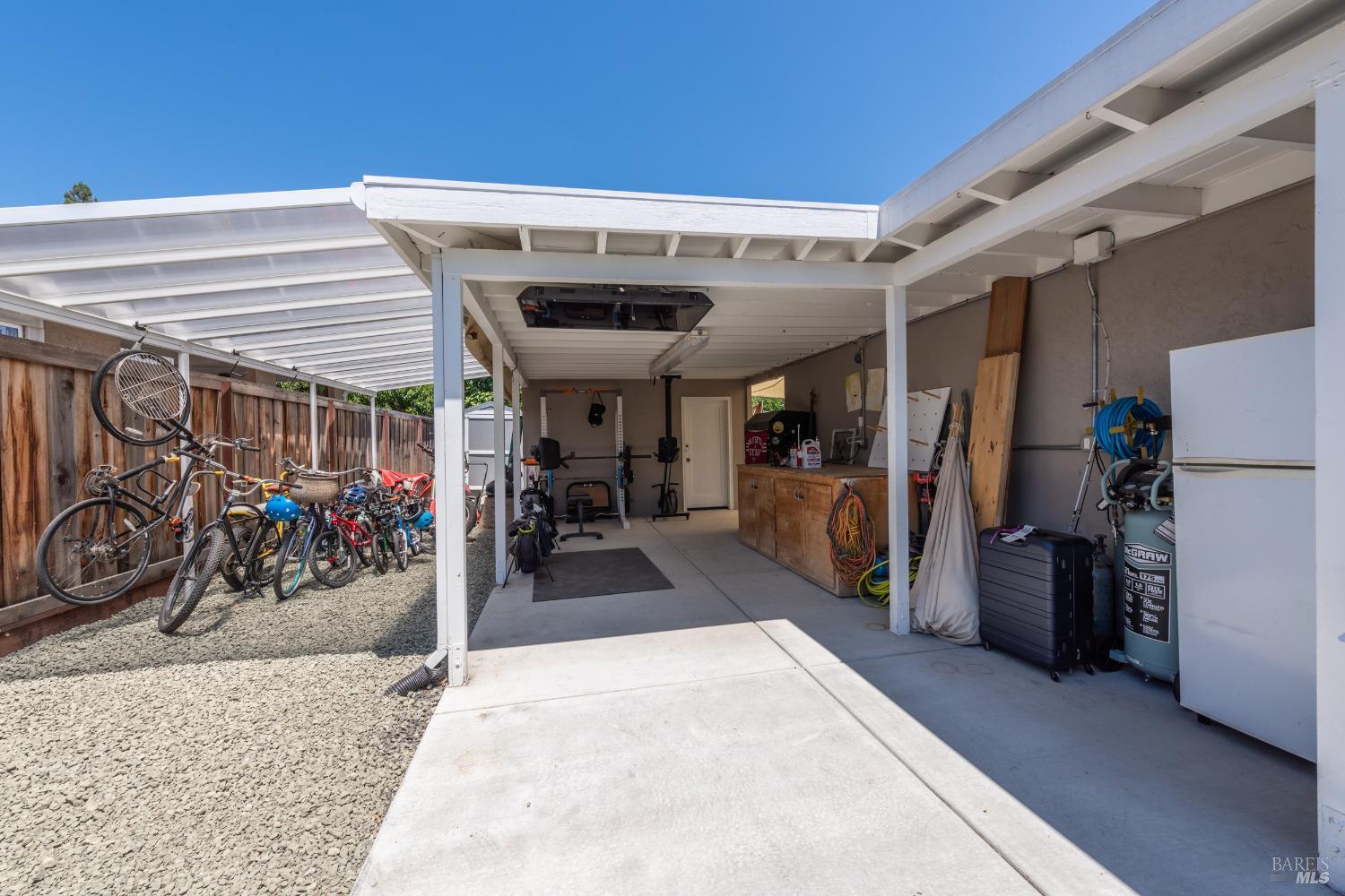 2288 Janette Dr