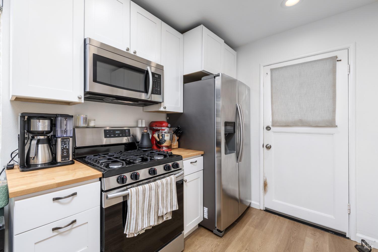 2288 Janette Dr