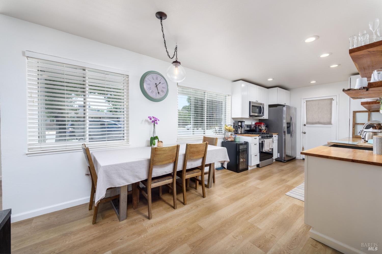 2288 Janette Dr