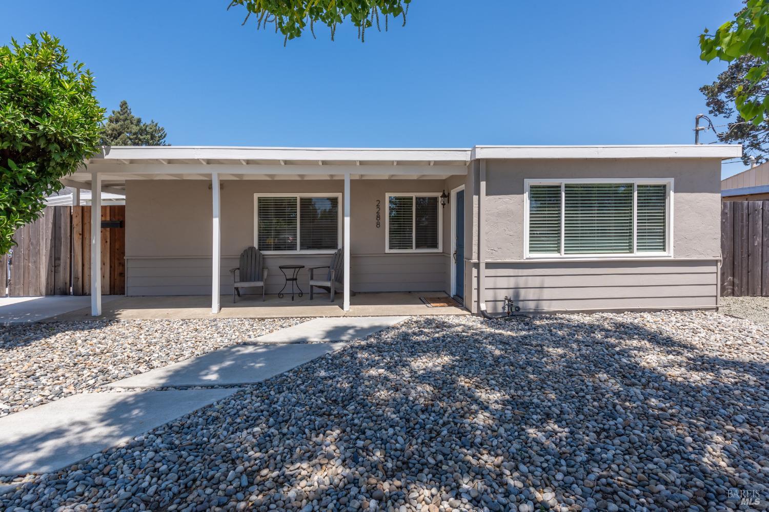 2288 Janette Dr