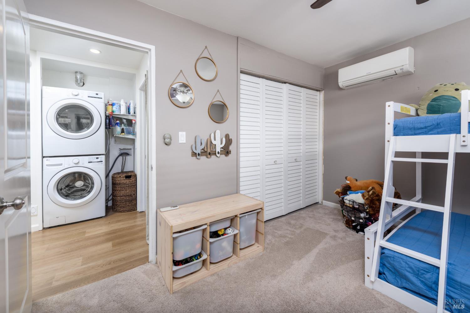 2288 Janette Dr