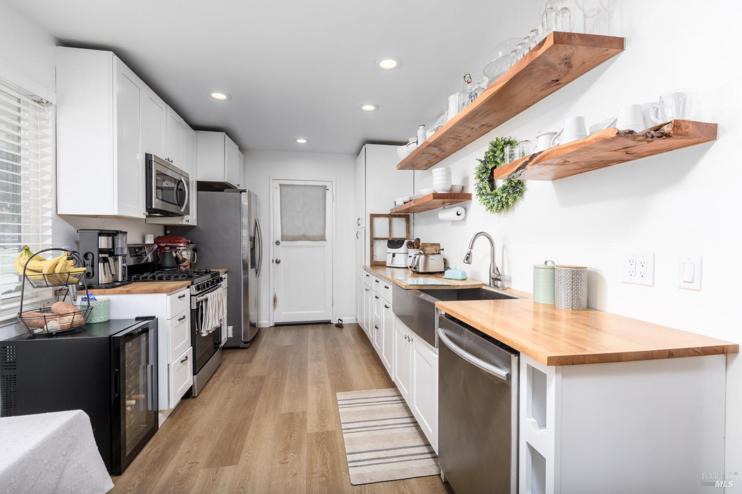 2288 Janette Dr