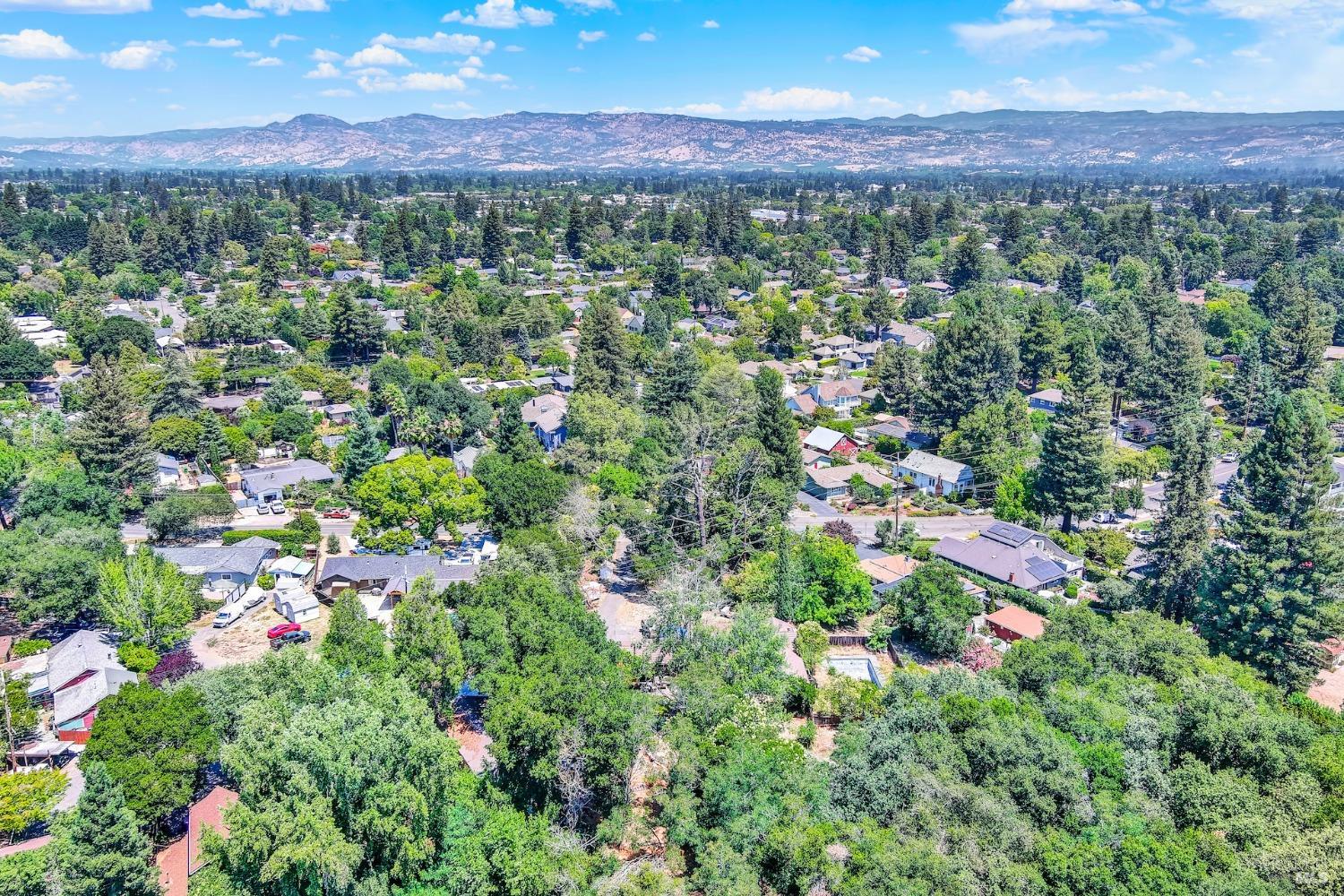 2141 W Lincoln Avenue