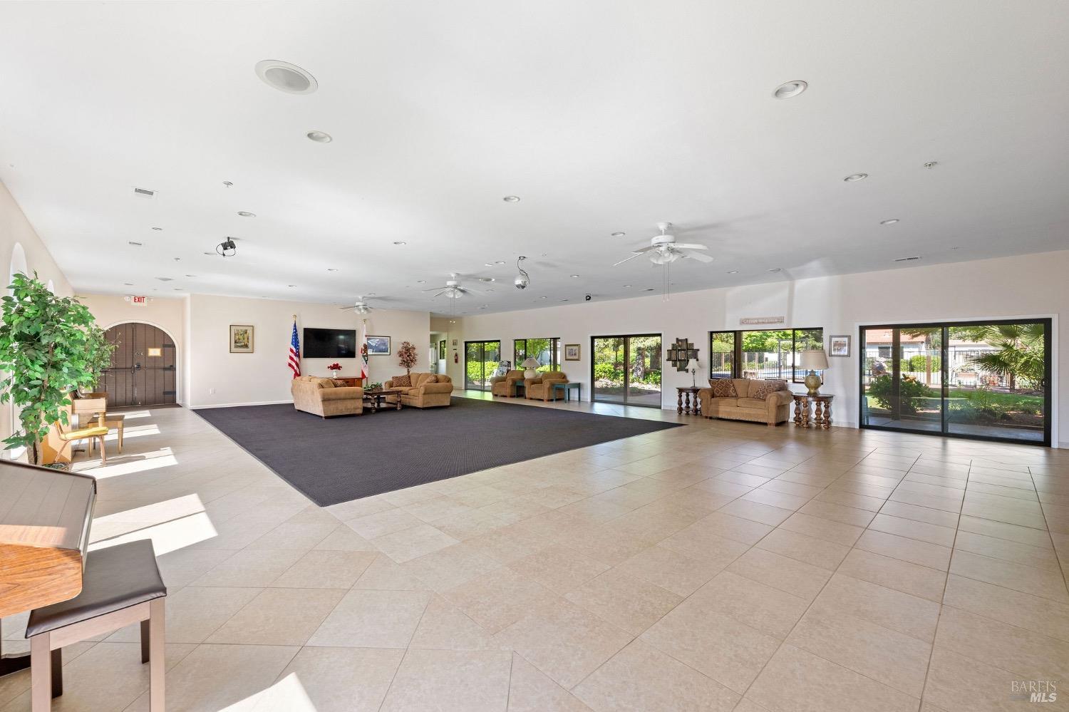 6468 Washington St #45