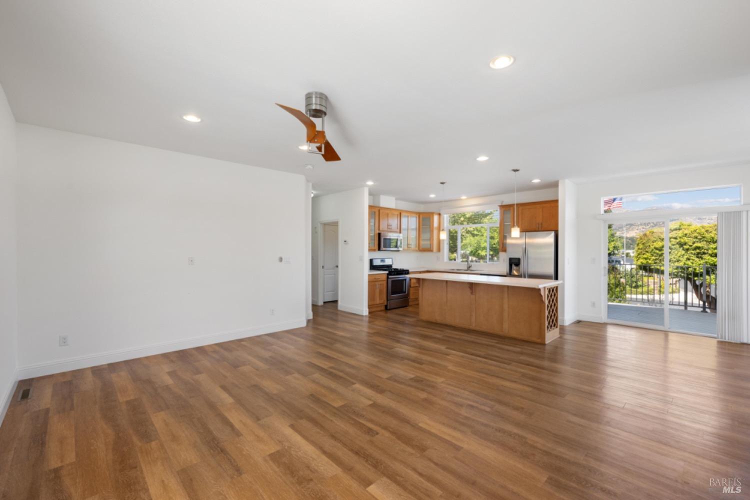 6468 Washington St #45