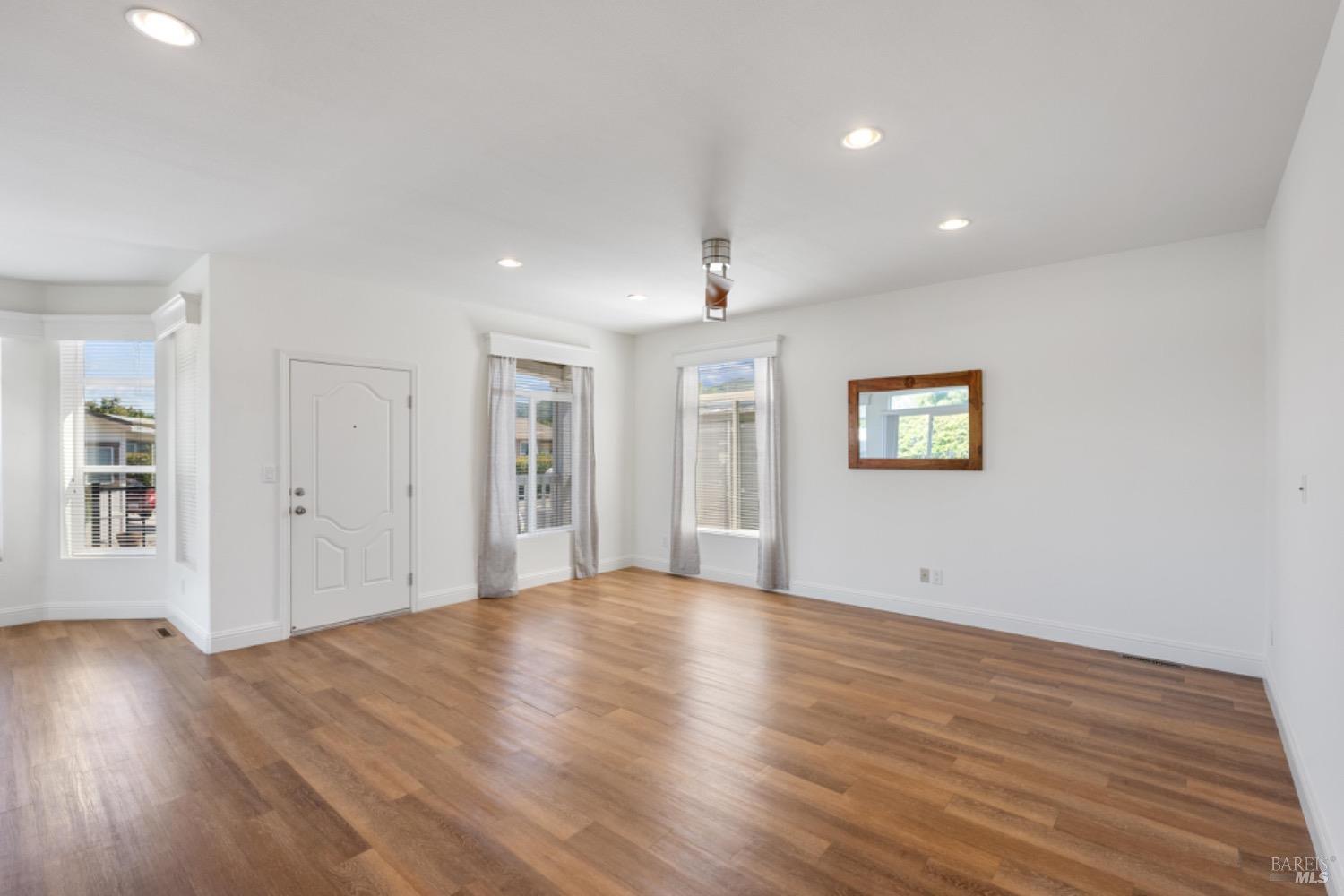 6468 Washington St #45