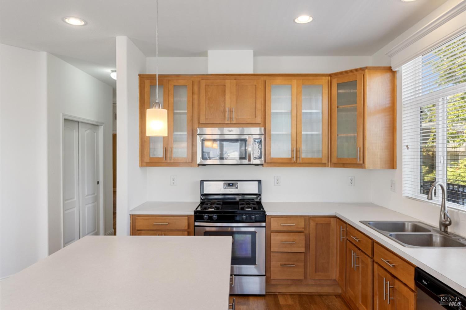 6468 Washington St #45