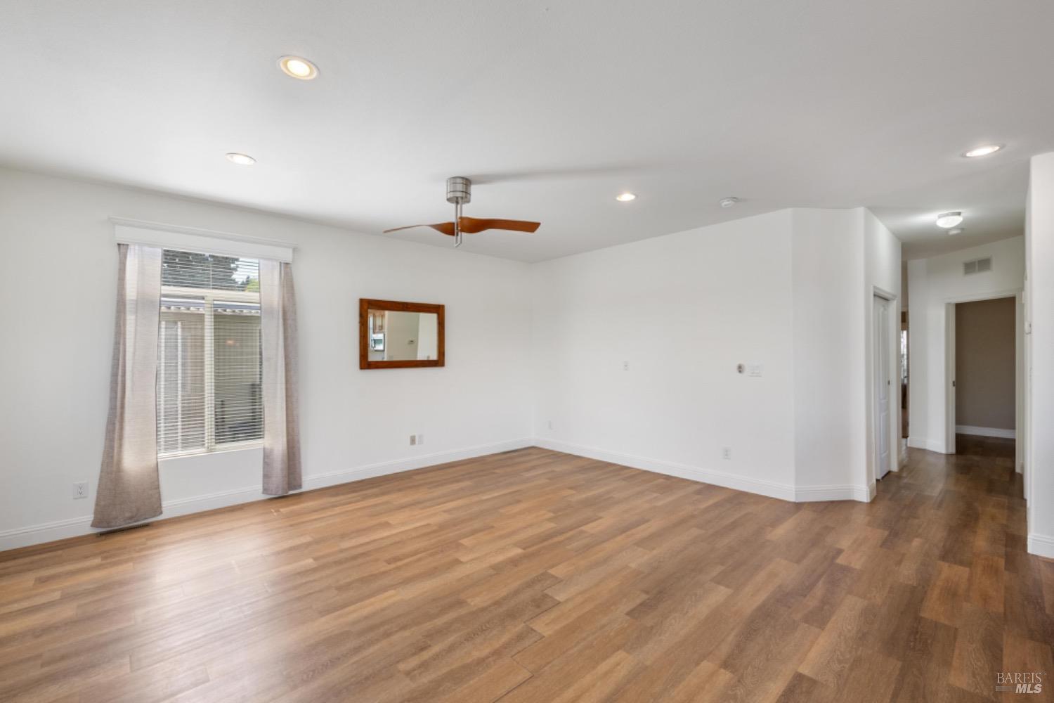 6468 Washington St #45