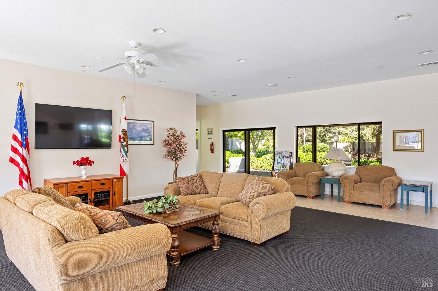 6468 Washington St #45