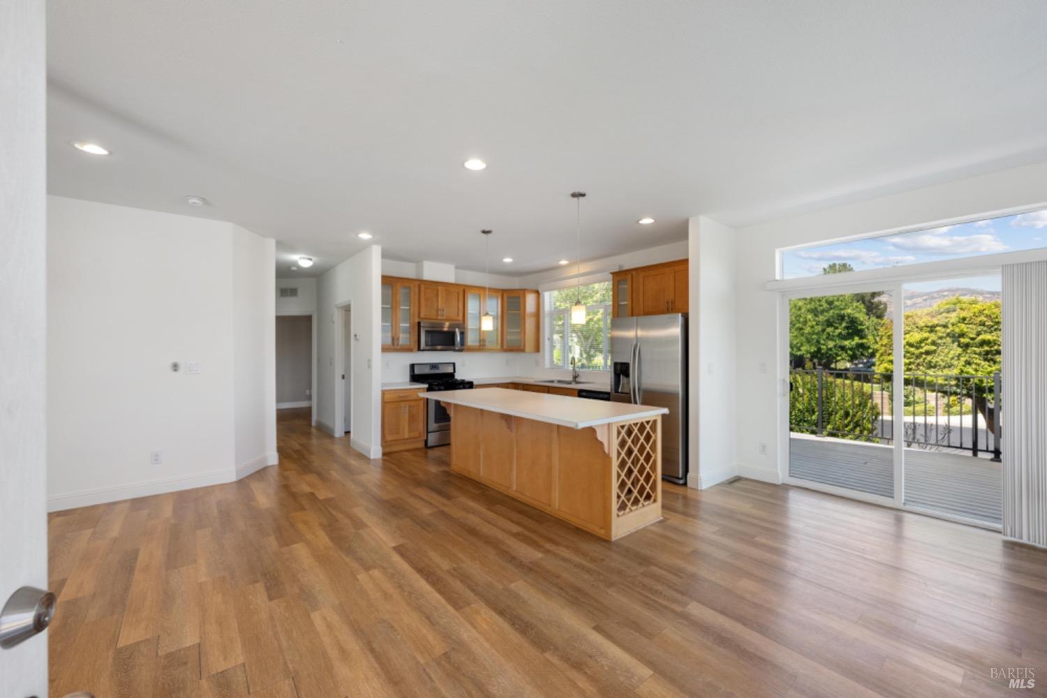 6468 Washington St #45