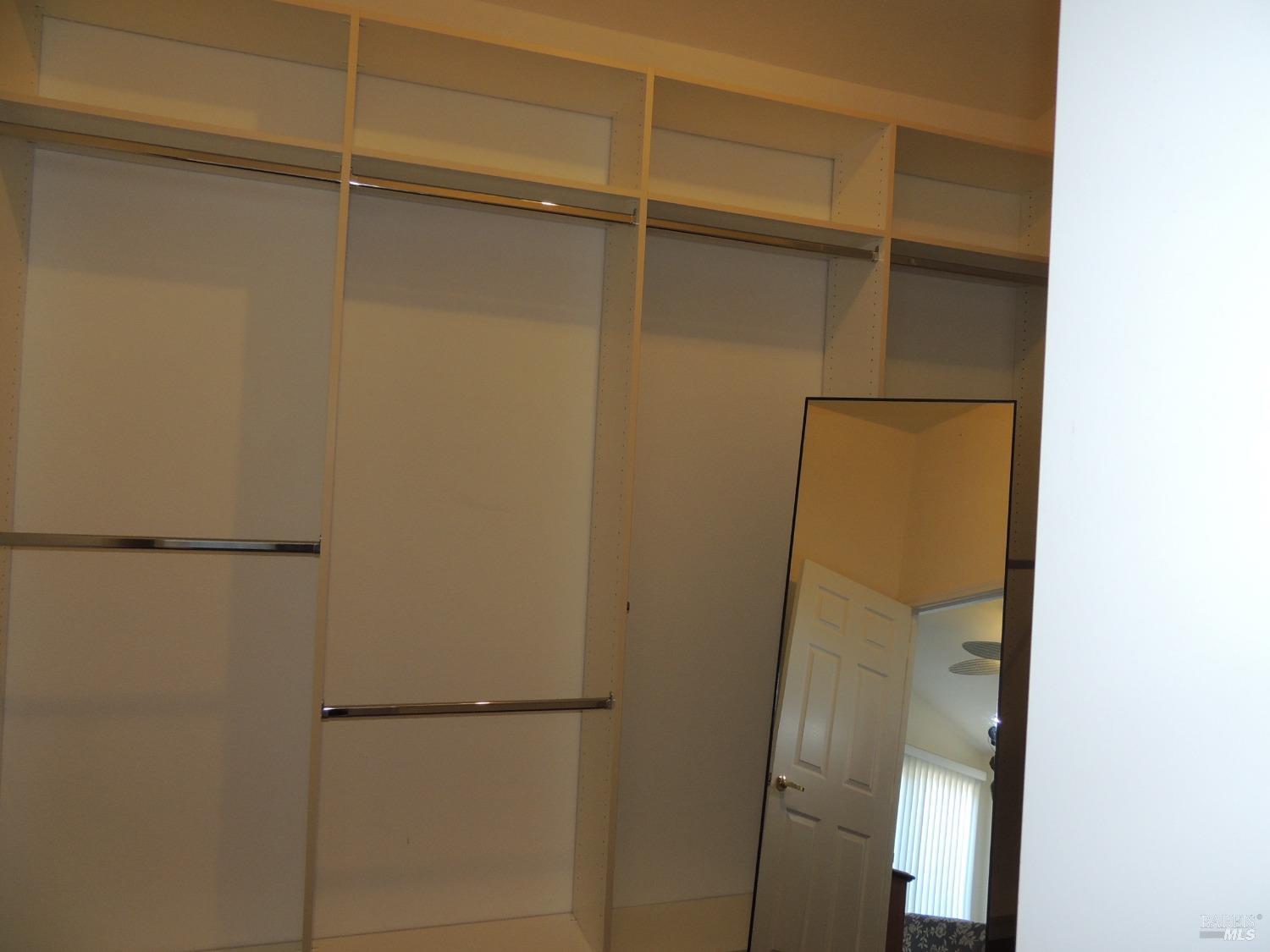 178 WEST SEVEN FLAGS Cir