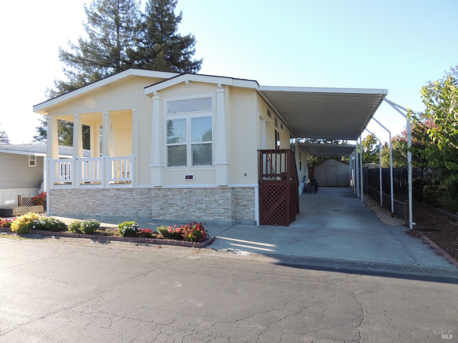 178 WEST SEVEN FLAGS Cir