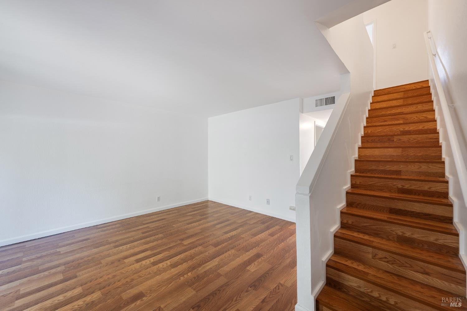 3628 Shelter Creek Dr