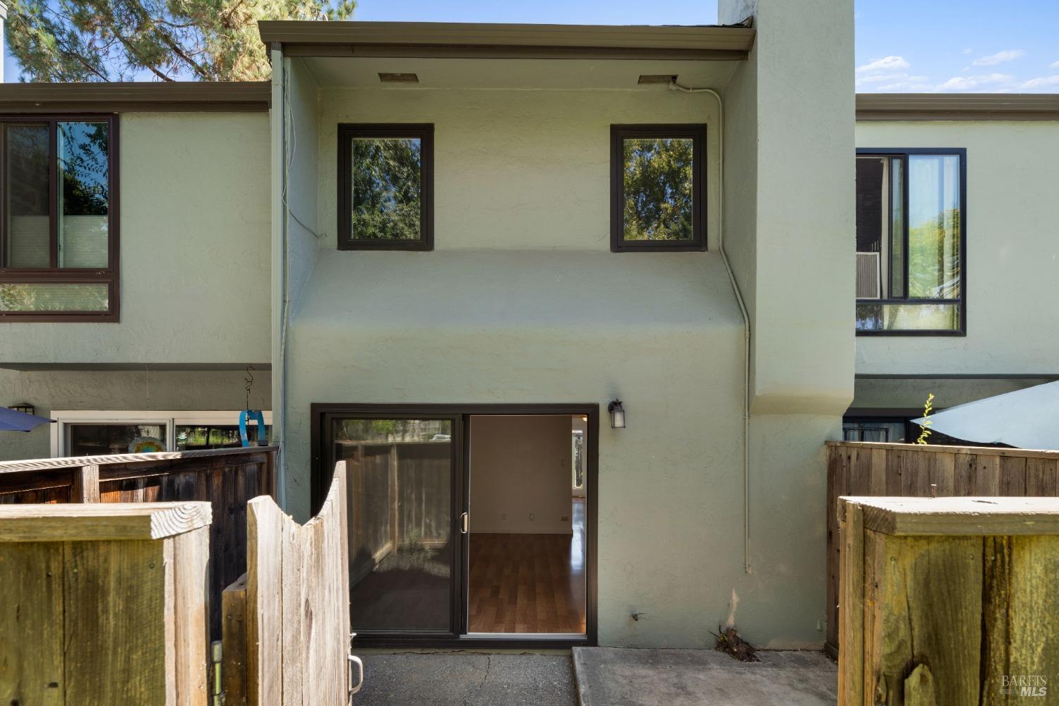 3628 Shelter Creek Dr