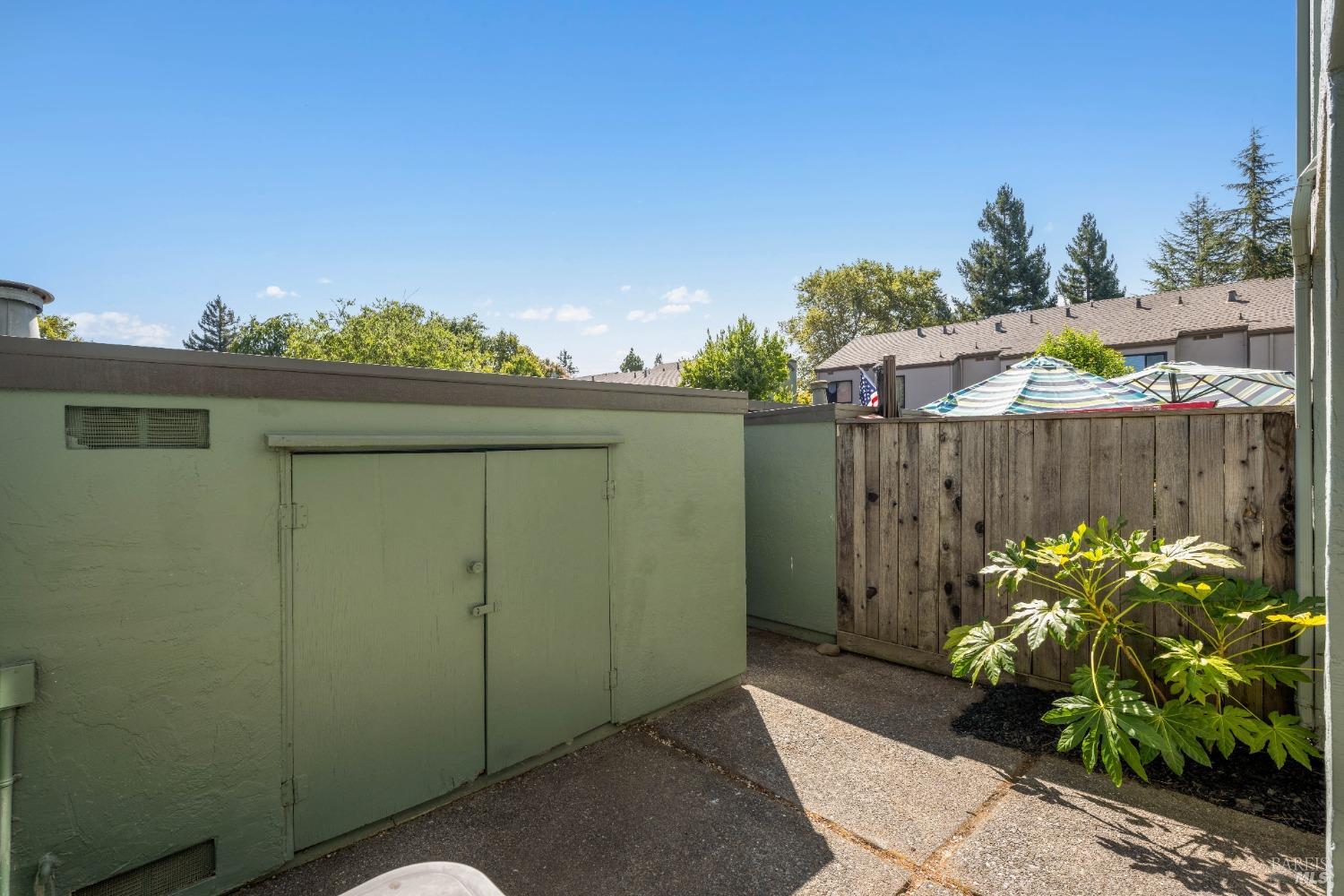 3628 Shelter Creek Dr