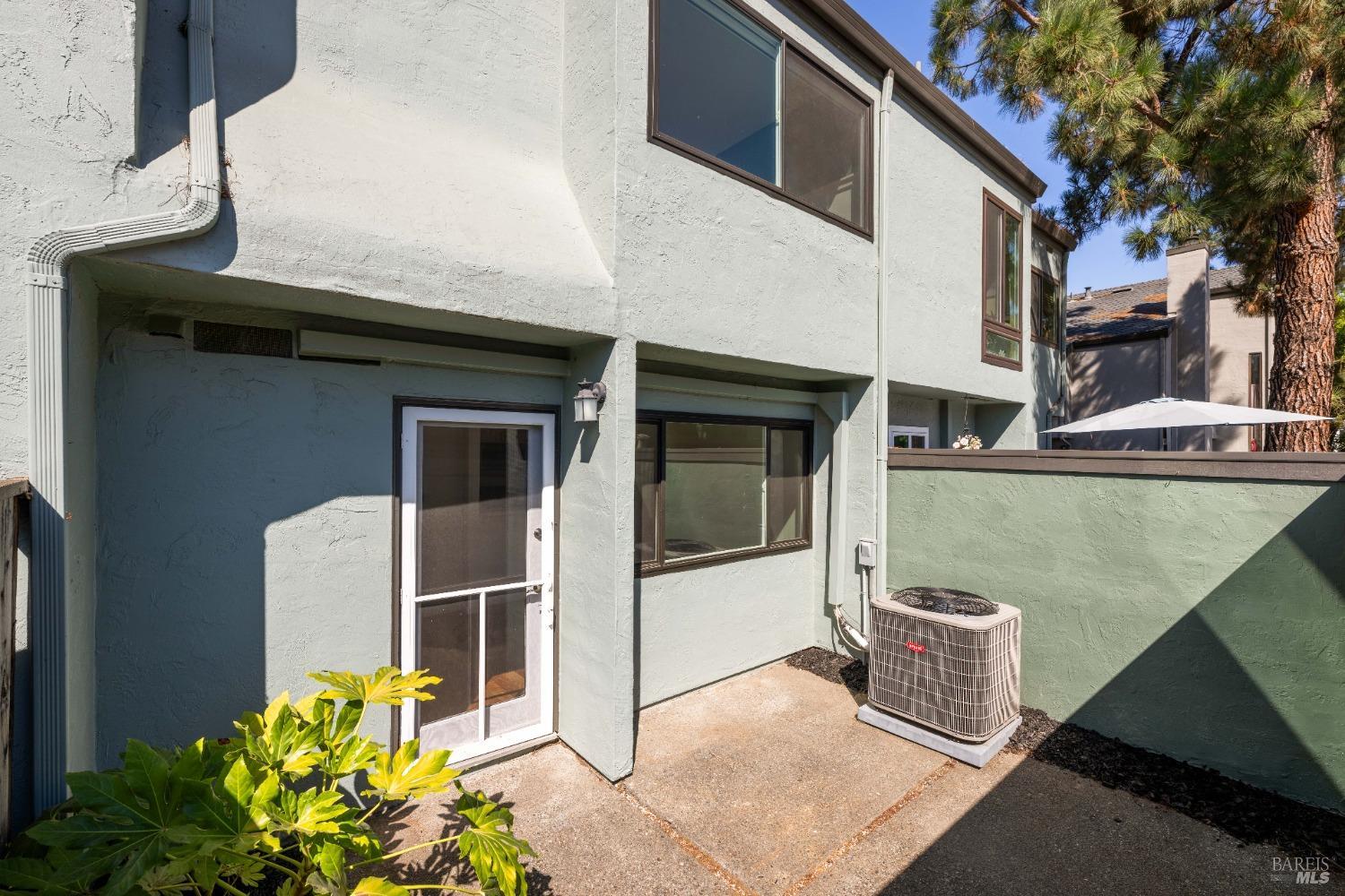 3628 Shelter Creek Dr