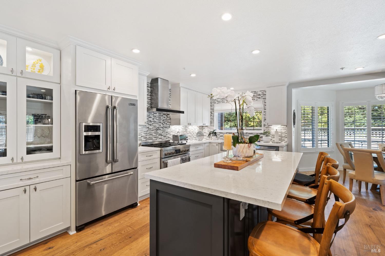 16 Valley Club Cir