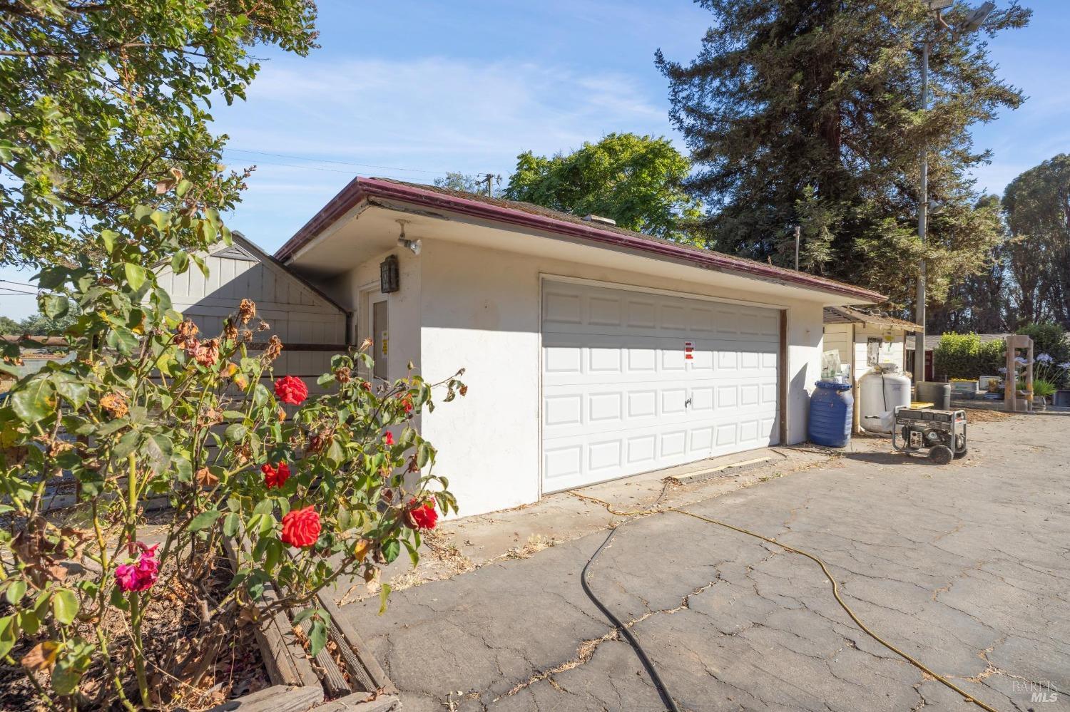 1199 Cuttings Wharf Rd