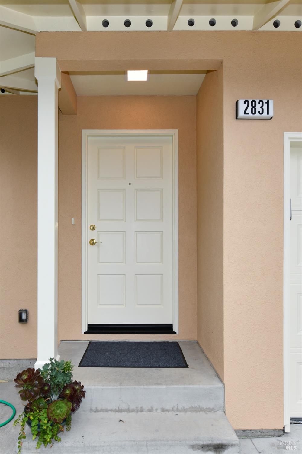 2831-2833 Marin St