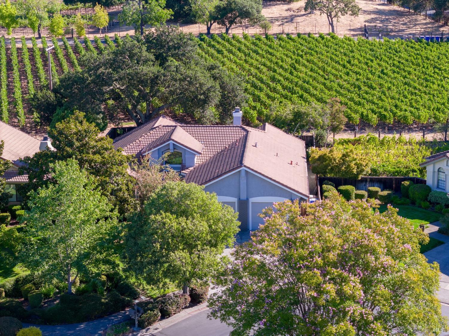 400 Troon Dr