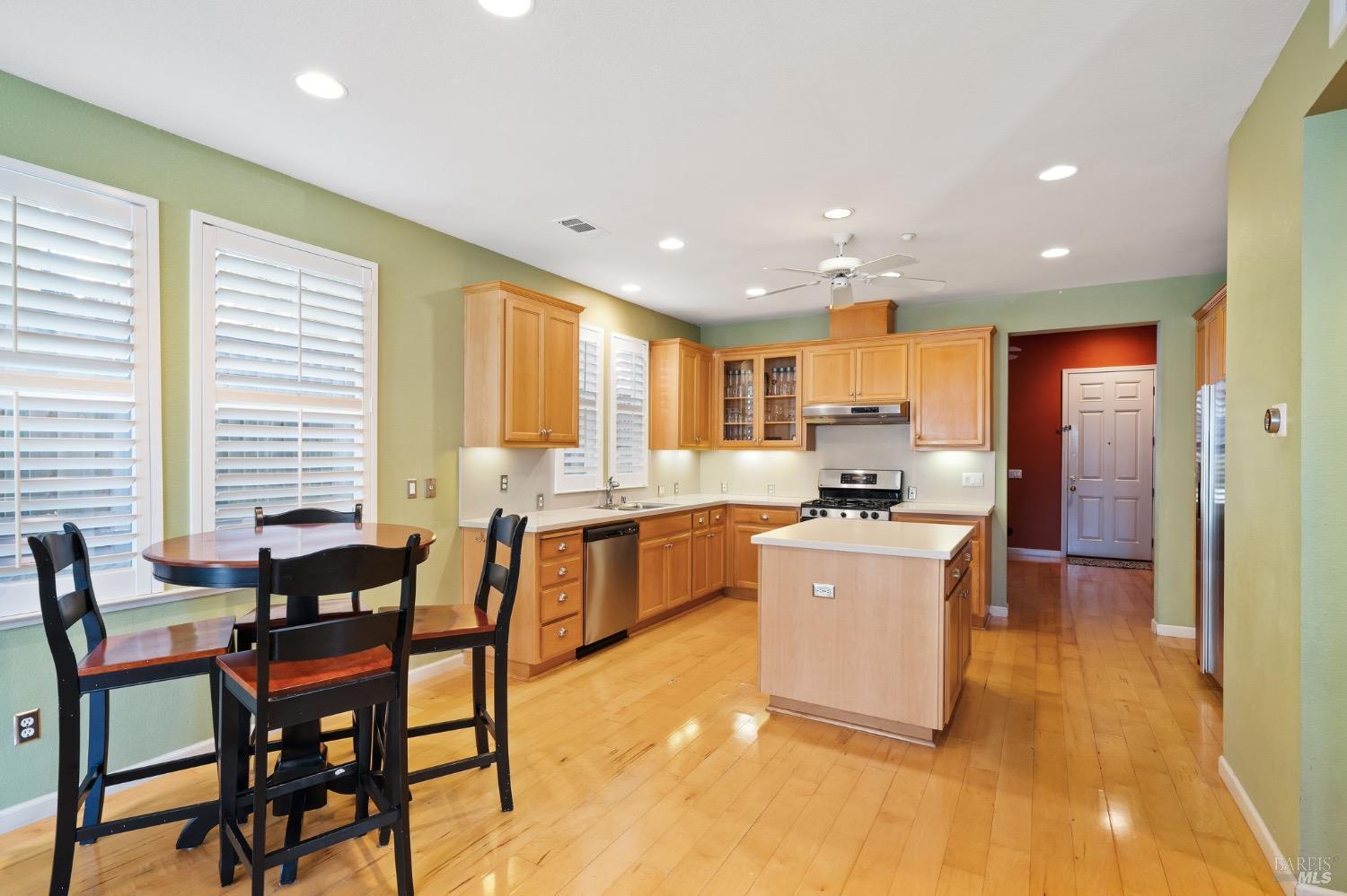 19 Windsor Ct