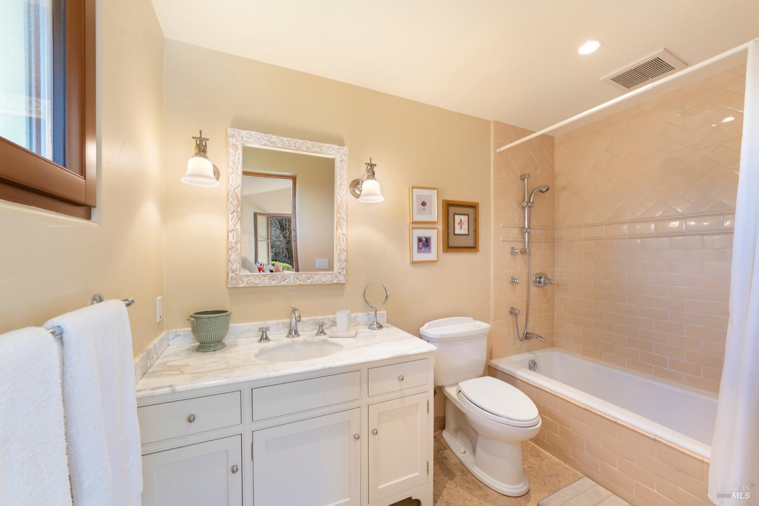 2110 Diamond Mountain Rd