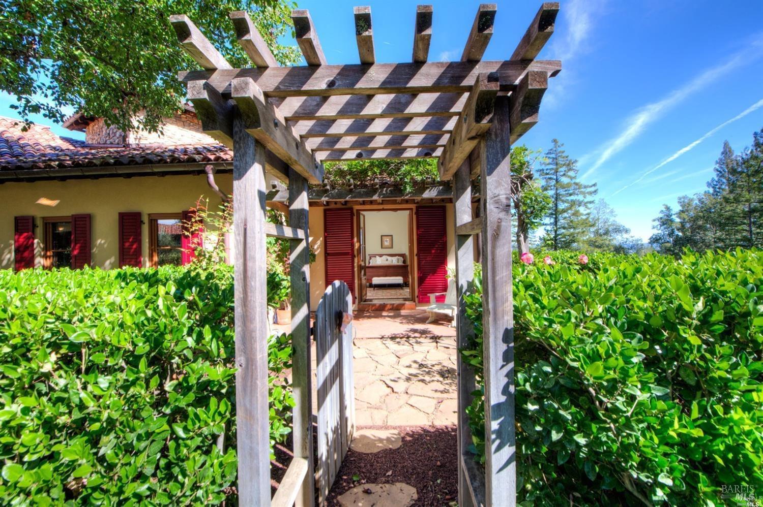 2110 Diamond Mountain Rd