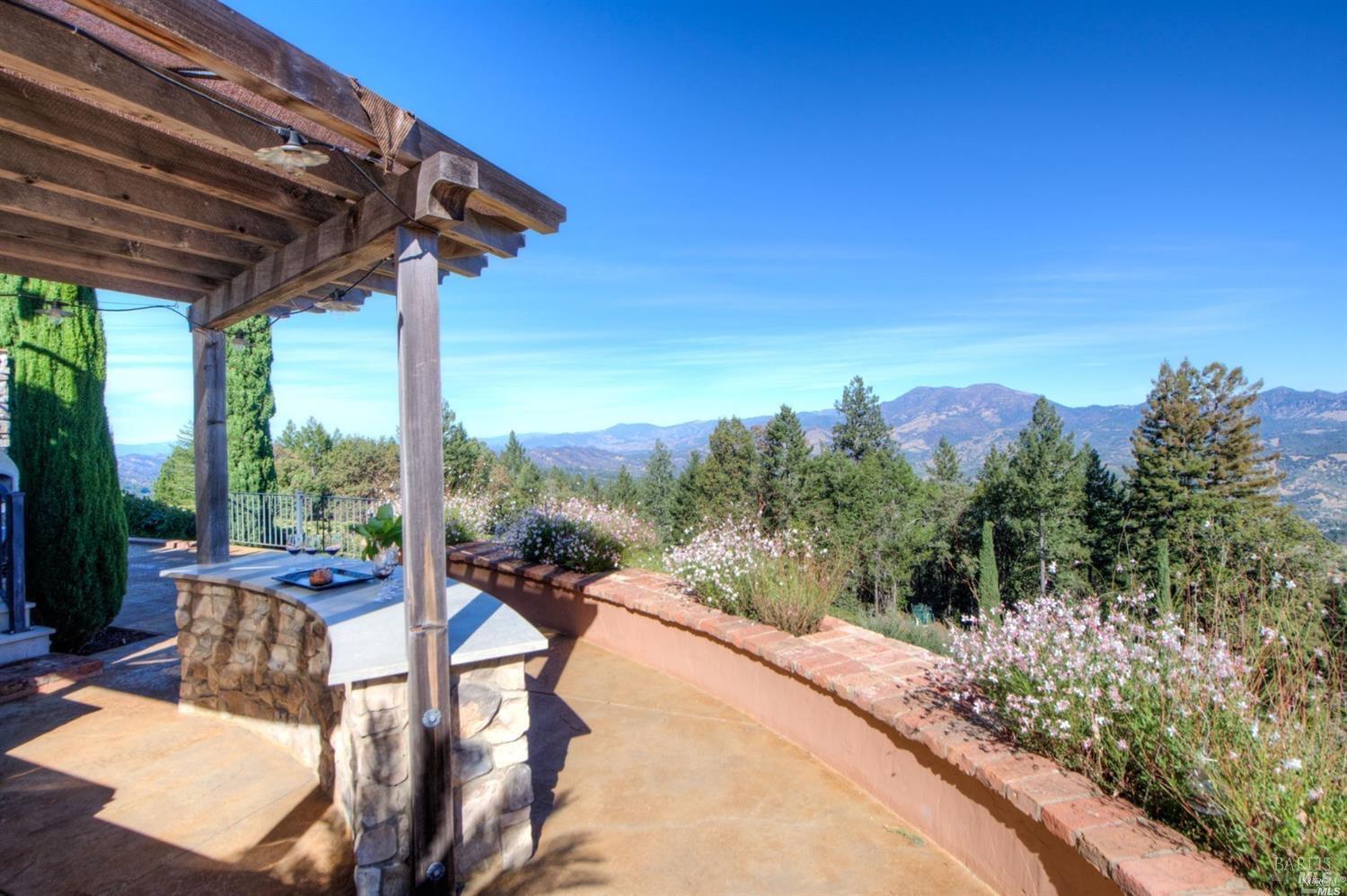 2110 Diamond Mountain Rd