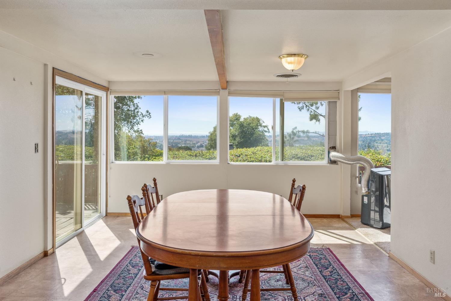 532 Montecito Blvd