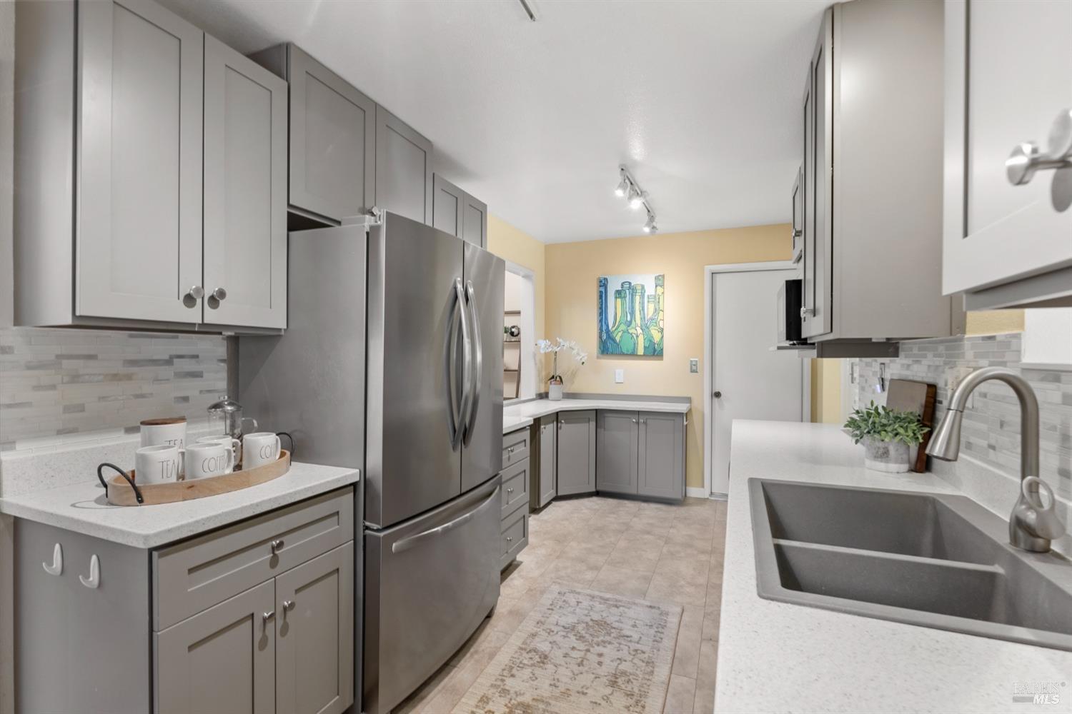 1363 Avenida Sebastiani