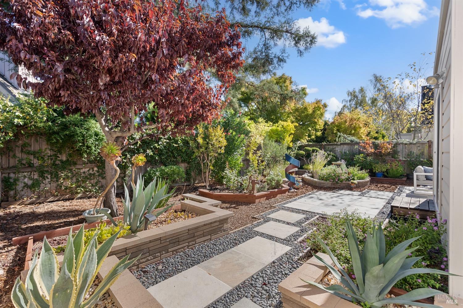 1363 Avenida Sebastiani