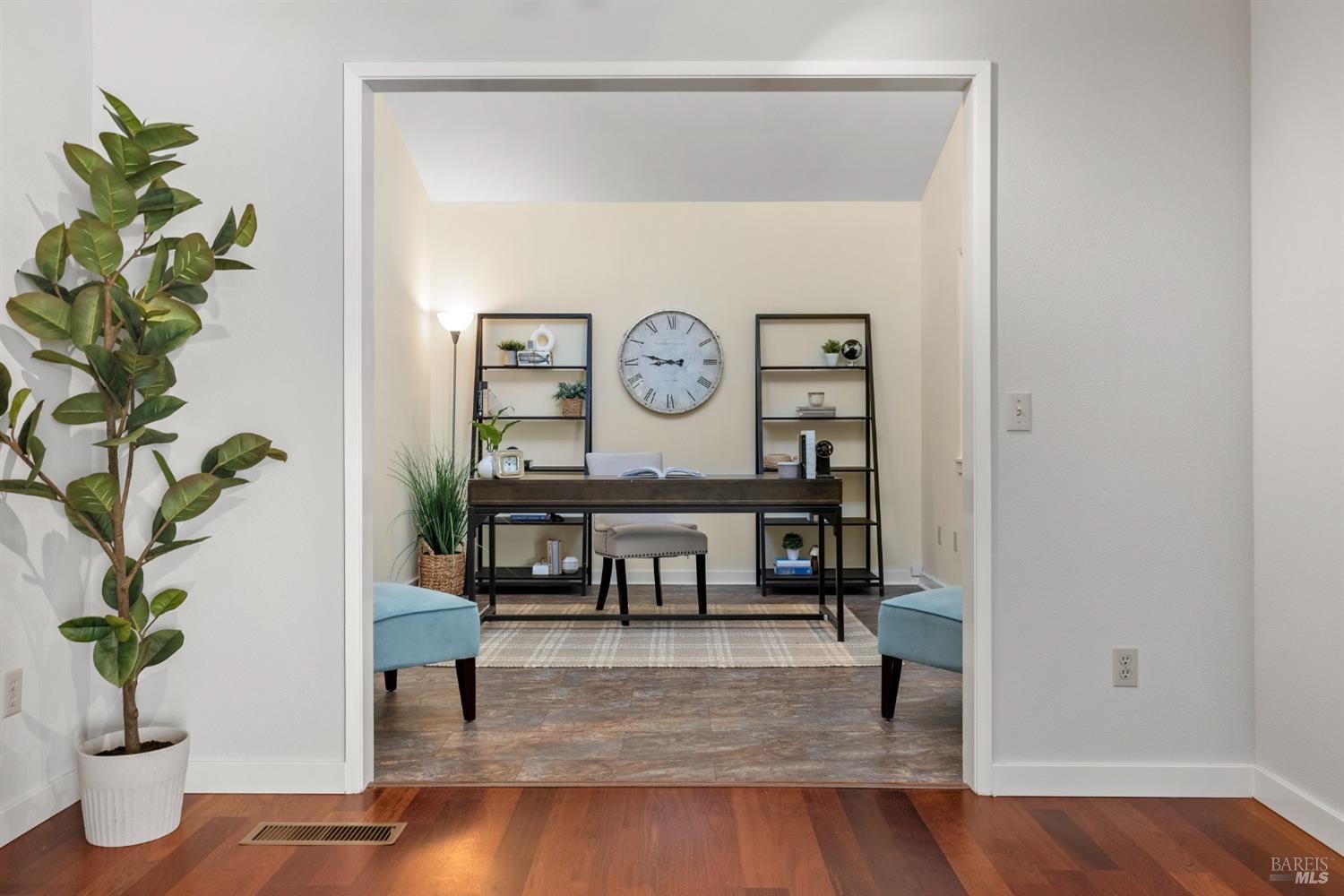 1363 Avenida Sebastiani