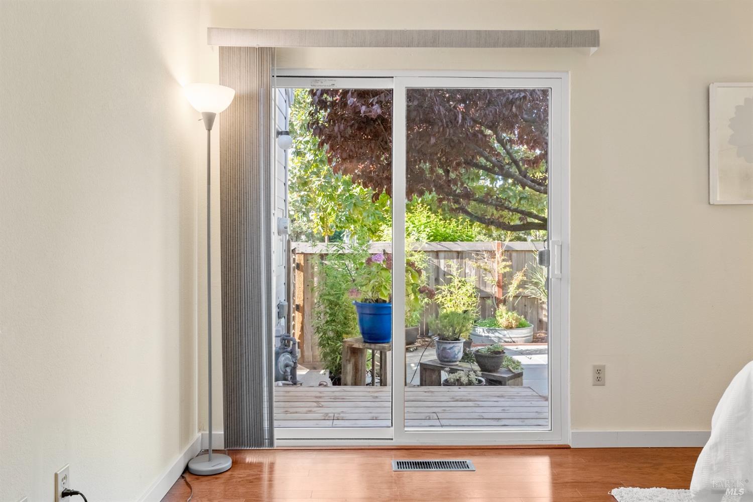 1363 Avenida Sebastiani