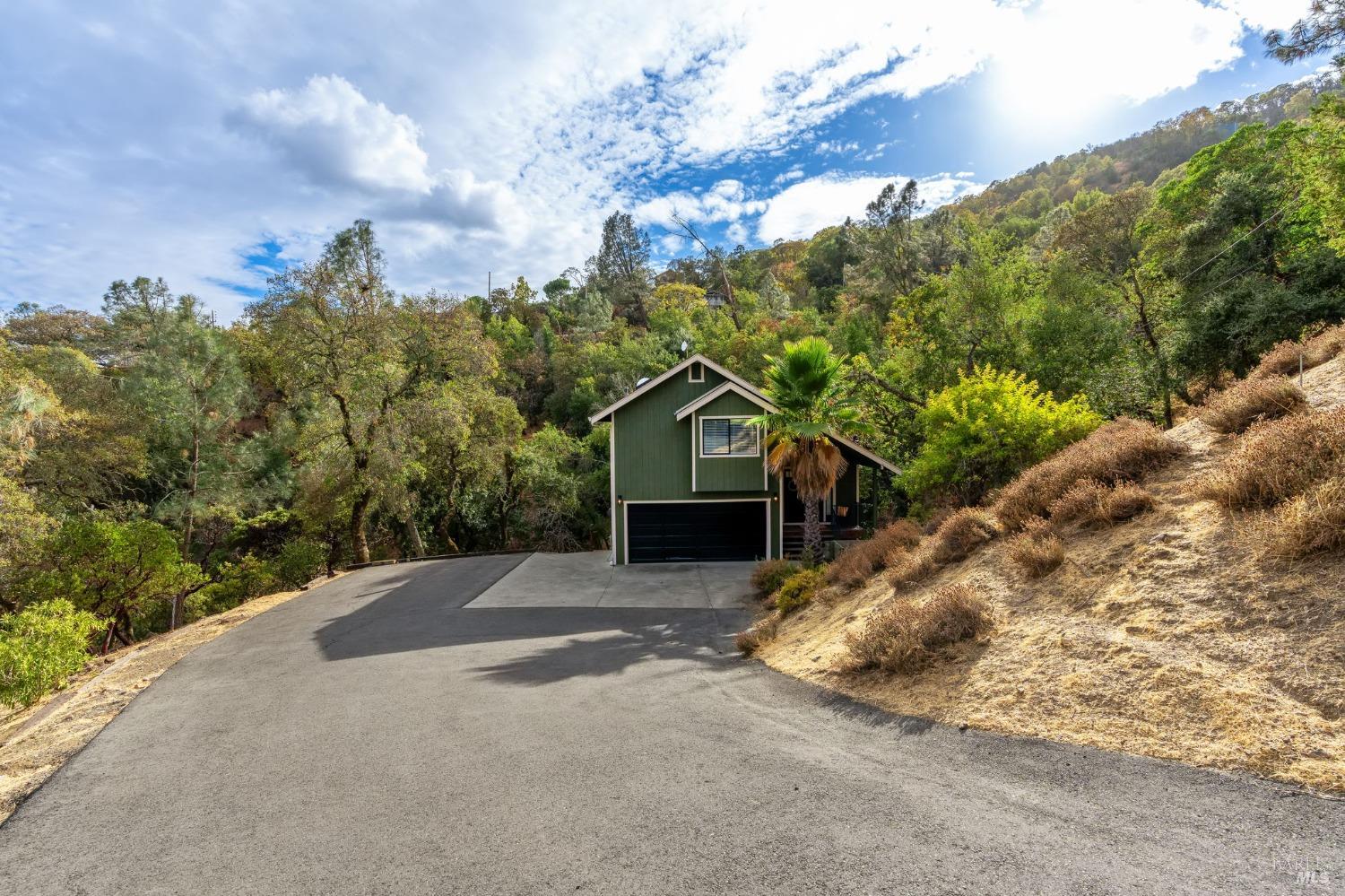 30 Beechwood Ct