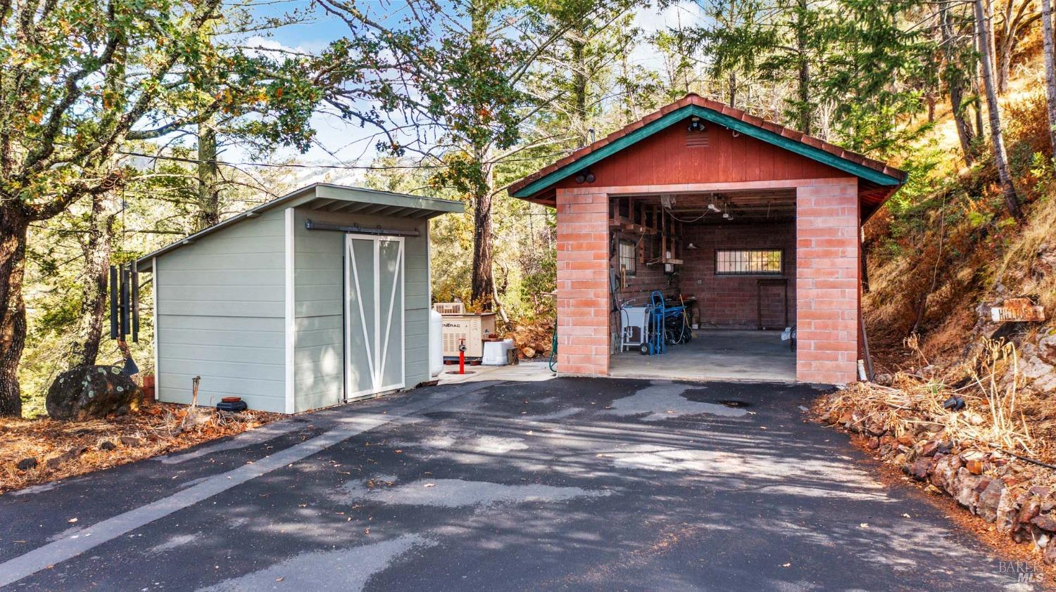 1000 Adobe Canyon Rd