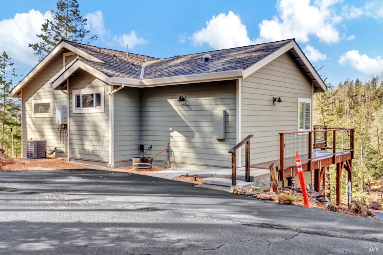 1000 Adobe Canyon Rd