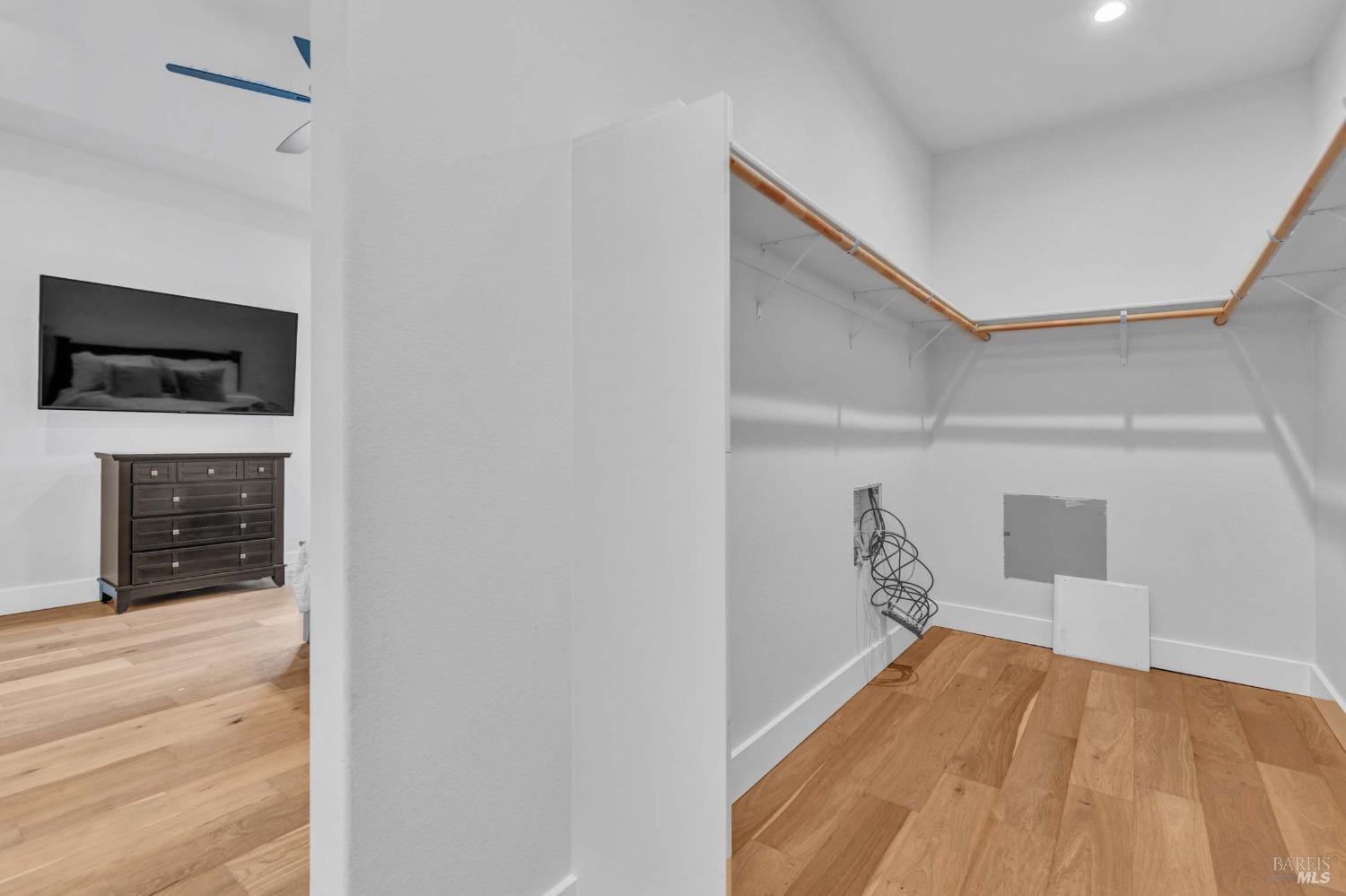 1000 Adobe Canyon Rd