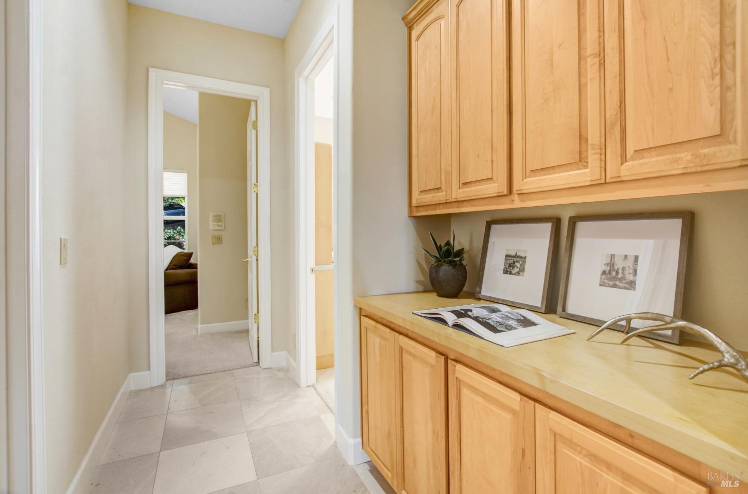 1120 Castle Oaks Dr