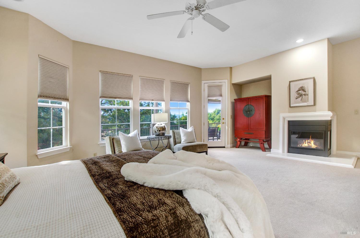 1120 Castle Oaks Dr
