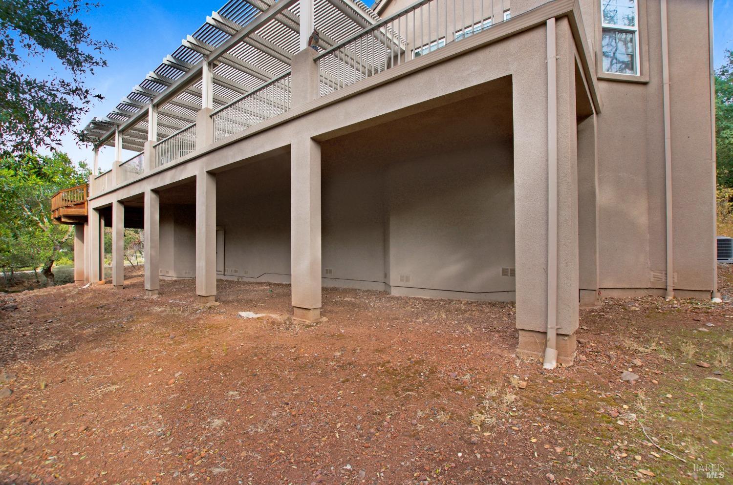 1120 Castle Oaks Dr