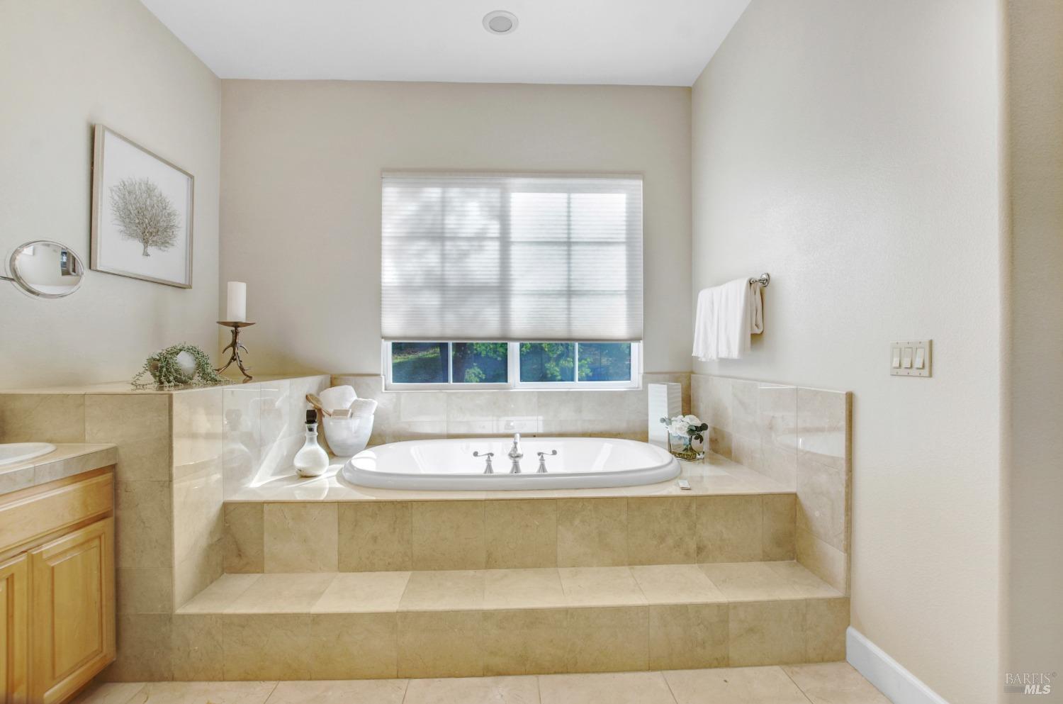 1120 Castle Oaks Dr