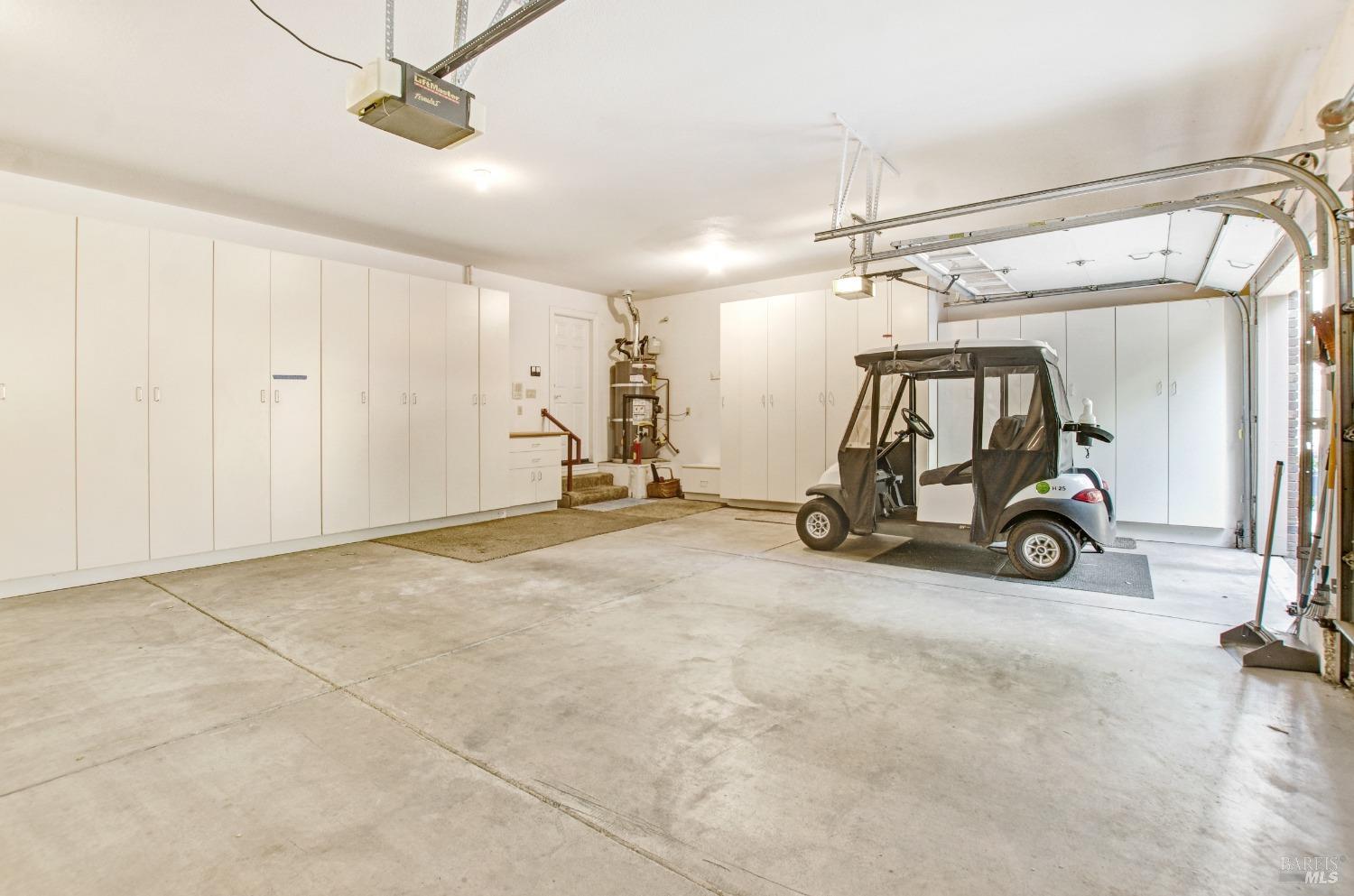 1120 Castle Oaks Dr